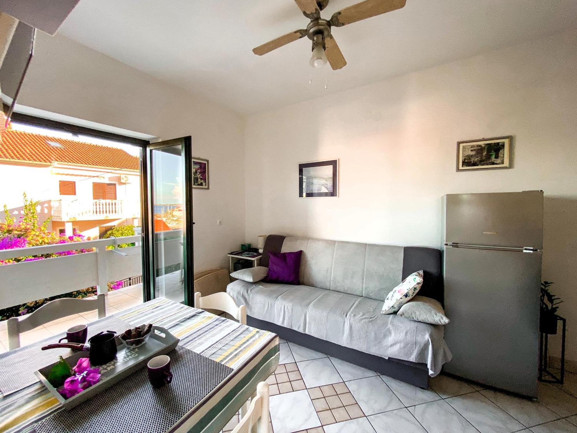 Modern Seaview Apartman Sali