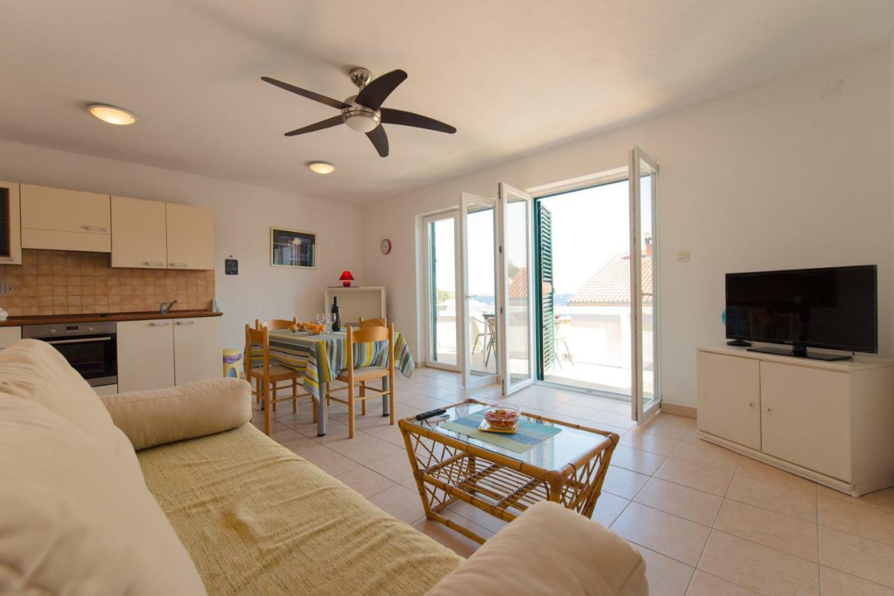 Modern Seaview Apartman Sali